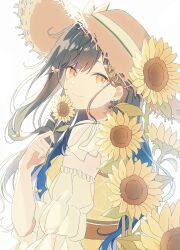 1girl bare_shoulders black_hair closed_mouth detached_sleeves dress earrings flower from_side hair_ornament hairclip hand_up hat highres holding holding_flower jewelry long_hair looking_at_viewer project_sekai puffy_short_sleeves puffy_sleeves shiraishi_an short_sleeves simple_background smile solo straw_hat sunflower upper_body white_background white_dress yellow_eyes yellow_flower yuki72611