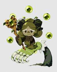 1girl black_horns brown_robe commentary_request cookie_run cookie_run:_ovenbreak demon_horns film_grain full_body green_eyes green_hair grey_background hair_bun highres holding holding_staff horns leaf long_sleeves matcha_cookie melvi0 open_mouth orb parted_bangs plant robe simple_background sleeves_past_fingers sleeves_past_wrists smile solo staff triple_bun vines