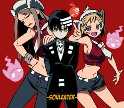 1boy 2girls :d betti_(xx_betti) black_hair black_pants black_shorts blonde_hair blue_eyes blush_stickers bracelet breasts brown_hair collared_shirt cowboy_hat cowboy_shot crop_top crossed_arms death_the_kid elizabeth_thompson formal_clothes hand_up hat highres jewelry long_hair multicolored_hair multiple_girls necktie open_mouth pants patricia_thompson red_background shirt short_hair short_shorts shorts siblings sideboob simple_background single_blush_sticker sisters sleeveless sleeveless_shirt smile soul_eater suit two-tone_hair v white_hair white_necktie yellow_eyes