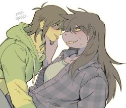 1girl 1other blush brown_hair colored_skin deltarune eye_contact from_side furry furry_female furry_with_non-furry green_hoodie hand_on_another&#039;s_face highres hood hood_down hoodie interspecies kris_(deltarune) long_hair looking_at_another pink_skin profile purple_shirt red_eyes shirt short_hair simple_background smile susie_(deltarune) tongue tongue_out ttudolee upper_body white_background yellow_skin
