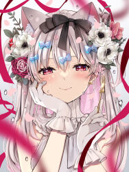 1girl animal_ear_fluff animal_ears bare_shoulders closed_mouth commentary_request dress flower fork glint gloves gradient_background grey_background grey_hair half-closed_eyes hands_up highres holding holding_fork indie_virtual_youtuber long_hair looking_at_viewer multicolored_hair natsume_eri natsume_eri_(vtuber) pink_flower pink_hair red_eyes red_flower red_rose rose sleeveless sleeveless_dress smile solo two-tone_hair two_side_up upper_body virtual_youtuber water_drop white_background white_dress white_flower white_gloves