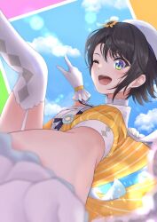 1girl beret black_hair blue_sky day flower foreshortening garter_straps gloves green_eyes hair_flower hair_ornament hat highres hololive leg_up looking_at_viewer one_eye_closed oozora_subaru oozora_subaru_(starlight) open_mouth outdoors pointing short_hair short_sleeves sky smile solo sunflower thighhighs virtual_youtuber white_garter_straps white_gloves white_hat white_thighhighs yanase_eiwa
