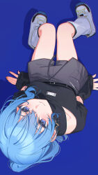 1girl alternate_costume arms_at_sides asymmetrical_sidelocks belt black_belt black_shirt black_sleeves blue_background blue_eyes blue_hair collarbone commentary detached_collar double-parted_bangs earrings from_above full_body grey_shorts hair_between_eyes hashtag-only_commentary high_ponytail highres hololive hoshimachi_suisei jewelry kneehighs knees_together_feet_apart light_blush light_smile looking_at_viewer loose_socks nail_polish orange_nails pocket ponytail ribbed_sleeves shirt shorts sidelocks simple_background single_earring sitting skirt skort sleeves_past_wrists socks solo star_(symbol) star_earrings star_in_eye strap symbol_in_eye upside-down virtual_youtuber white_sneakers white_socks whitem_(whiteemperor2020)