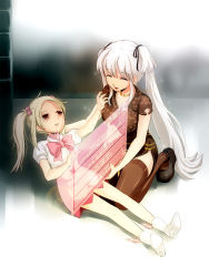 2girls player_character_(mabinogi) blood blood_on_face brown_eyes brown_legwear china_dress chinese_clothes closed_eyes dress empty_eyes gameplay_mechanics mabinogi multiple_girls nao_(mabinogi) outstretched_hand pink_dress pink_skirt rarako silver_hair skirt smile spoilers thighhighs twintails zettai_ryouiki