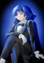 1girl absurdres alternate_costume arm_on_own_leg black_bow black_bowtie black_jacket black_pants black_suit blue_background blue_hair bocchi_the_rock! bow bowtie butler collared_shirt crossdressing crossdressing_(ftm) crossed_legs dress_pants dress_shirt feet_out_of_frame female_butler formal_clothes gloves green_eyes grey_vest highres jacket mao_(1642598405) mole mole_under_eye pant_suit pants parted_lips shadow shirt short_hair sitting socks solo spotlight suit suit_jacket traditional_bowtie vest waistcoat white_gloves white_shirt white_socks yamada_ryo