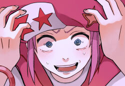 1boy @_@ blue_eyes blush bracelet classicaloid close-up commentary_request crazy_eyes despair hands_on_own_head hat highres jewelry male_focus marimo_(user_mdsc7887) open_mouth pink_hair pink_hat shaded_face shirt sweat teeth white_shirt wolfgang_amadeus_mozart_(classicaloid)