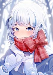 1girl bare_tree blue_coat blue_eyes blue_ribbon blush bow bowtie coat gawr_gura gawr_gura_(winter_casual) gloves hair_ornament hair_ribbon hairclip hololive hololive_english long_hair looking_at_viewer mittens noroi_(noroi_03) open_mouth outdoors plaid_clothes plaid_scarf pom_pom_(clothes) red_scarf ribbon scarf scarf_bow snow snowing solo teeth tree twitter_username upper_body upper_teeth_only virtual_youtuber white_bow white_bowtie white_gloves white_hair white_mittens white_ribbon winter_clothes