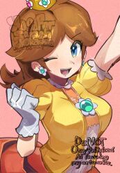 1girl adversarial_noise arm_up artist_name blue_eyes brown_hair crown dated earrings english_text gloves hirotaka_(hrtk990203) jewelry looking_at_viewer mario_(series) nintendo one_eye_closed open_mouth pink_background princess_daisy puffy_short_sleeves puffy_sleeves short_sleeves simple_background smile solo teeth upper_body white_gloves