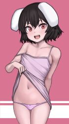 1girl alternate_costume animal_ears arm_behind_back black_hair breasts camisole clothes_lift collarbone commentary cowboy_shot floppy_ears highres inaba_tewi looking_at_viewer navel nuclear_cake open_mouth panties pink_camisole pink_panties rabbit_ears rabbit_girl red_background red_eyes short_hair single_bare_shoulder small_breasts smile solo straight-on strap_slip striped_clothes striped_panties teeth touhou underwear upper_teeth_only