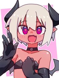 1girl 9302w_(user_wjpg8475) black_choker choker collarbone dark-skinned_female dark_skin demon_girl demon_horns fang flat_chest grey_hair hand_up highres horns open_mouth original pointy_ears skin_fang smile solo upper_body white_hair