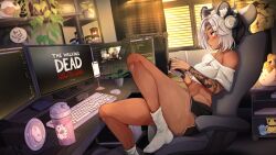 1girl abs alfyria animal_ear_fluff binaural_microphone black_shorts blush breasts cellphone character_doll chinchilla_ears computer computer_keyboard controller crop_top cup curtains dark-skinned_female dark_skin dragon_horns from_side game_controller gamer_supps gen_2_pokemon glasses grey_hair headphones highres holding holding_controller holding_game_controller horns indie_virtual_youtuber jewelry lips microphone monitor muscular muscular_female navel necklace neumann_ku_100 nintendo phone pichu plant pokemon potted_plant round_eyewear sansin_jin scar scar_on_leg shelf shirt short_hair shorts single_bare_shoulder sitting smartphone socks solo swivel_chair the_walking_dead_(game) virtual_youtuber white_shirt white_socks window_blinds yellow_eyes