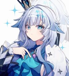 Rule 34 | 1girl, ascot, blue ascot, blue eyes, bright pupils, cape, cerydra (honkai: star rail), crown, fur-trimmed cape, fur trim, hair intakes, highres, honkai: star rail, honkai (series), long hair, mini crown, pino (pino2452), upper body, white hair, white pupils, zoom layer