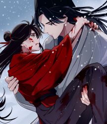 2boys bishounen black_eyes black_hair black_hat black_skirt blood blood_on_clothes blood_on_face blood_on_hands carrying chinese_clothes chinese_commentary dao_gui_yi_xian hair_bun hair_ribbon half_updo hanfu hat hat_ribbon highres hug jin_(headwear) li_huowang long_hair looking_at_another male_focus moxiaobingbuxiao multiple_boys parted_lips princess_carry red_eyes red_hanfu red_ribbon ribbon single_hair_bun skirt snow snowing white_hanfu wide_sleeves yaoi zhouzi_jin_(headwear) zhuge_yuan