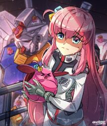 &gt;_&lt; 1girl amuro_ray amuro_ray_(cosplay) artist_name blue_eyes bocchi_the_rock! breasts commentary cosplay crossover english_commentary frown gao_ex_kaiser gloves gotoh_hitori gotoh_hitori_(octopus) grey_gloves gundam haro highres holding lens_flare long_hair looking_at_viewer looking_up mecha medium_breasts mobile_suit mobile_suit_gundam one_side_up pink_hair robot rx-78-2_gundam science_fiction solo_focus sparkle sweat v-fin very_long_hair