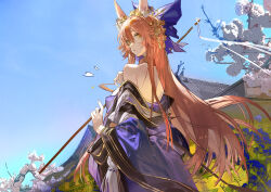 1girl animal_ear_fluff animal_ears bare_shoulders bell blue_bow blue_kimono bow breasts building closed_mouth commentary commentary_request english_commentary fate/extra fate/grand_order fate_(series) fox_ears fox_girl gold_collar hair_between_eyes hair_bow highres japanese_clothes jewelry kimono large_breasts long_hair long_sleeves looking_back mixed-language_commentary off_shoulder official_alternate_costume outdoors pink_hair plumw sidelocks sky solo standing tamamo_(fate) tamamo_no_mae_(fate/extra) tamamo_no_mae_(third_ascension)_(fate) tree very_long_hair wide_sleeves yellow_eyes
