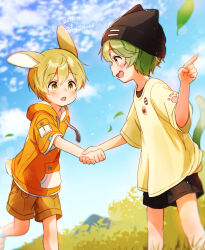 2boys absurdres animal_ear_headwear animal_ears arm_up beanie black_hat black_shirt black_shorts blonde_hair blush brown_shorts cargo_shorts child cloud commentary_request crew_neck dated double-parted_bangs drawstring eye_contact fake_animal_ears falling_leaves far_tarooo feet_out_of_frame green_hair hair_between_eyes hat highres holding_hands hood hood_down hoodie leaf long_sleeves looking_at_another male_focus mountain multiple_boys noru_(far_tarooo) open_mouth orange_hoodie original outdoors outstretched_arm parted_bangs pointing rabbit_boy rabbit_ears rabbit_tail shirt shorts sky standing tail twitter_username two-sided_hoodie yellow_eyes yellow_shirt