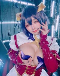 Rule 34 | 1girl, breasts, cleavage, corset, cosplay, hair ornament, highres, hiiragi utena, hiiragi utena (cosplay), grabbing own breast, large breasts, mahou shoujo ni akogarete, short hair, tagme, takanashihanari, yellow eyes
