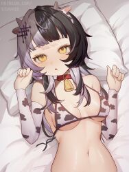 1girl alternate_costume animal_ears animal_print bell bikini breasts collar cow_ears cow_horns cow_print cow_print_bikini cow_print_sleeves fake_animal_ears fake_horns highres hololive hololive_english horns long_hair lying multicolored_hair navel neck_bell on_back open_mouth pillow print_bikini shiori_novella small_breasts solo split-color_hair swimsuit szuukie two-tone_hair virtual_youtuber yellow_eyes
