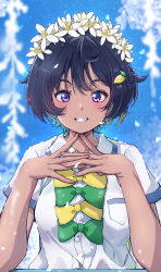 1girl aokaly black_hair blush bow bowtie clenched_teeth collared_shirt food-themed_hair_ornament green_bow green_bowtie hair_ornament head_wreath highres lemon_hair_ornament looking_at_viewer make_heroine_ga_oo_sugiru! own_hands_together purple_eyes school_uniform shirt short_hair short_sleeves solo summer_uniform teeth tsuwabuki_high_school_uniform upper_body white_shirt yakishio_lemon yellow_bow yellow_bowtie