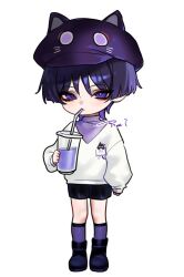 1boy alternate_costume animal_hat animalization arm_at_side black_cat black_shoes black_shorts blunt_ends breast_pocket casual cat cat_hat chibi contemporary cup disposable_cup drinking drinking_straw eyelashes eyeliner eyeshadow full_body genshin_impact grey_pupils hand_up hat holding holding_cup kneehighs long_sleeves looking_at_viewer makeup male_focus official_alternate_costume peaked_cap person_and_animalization pocket puffy_sleeves purple_eyes purple_hair purple_hat purple_shirt purple_socks purple_undershirt red_eyeliner red_eyeshadow scaramouche_(cat)_(genshin_impact) scaramouche_(genshin_impact) shirt shoes shorts signature slit_pupils socks solo standing tei(_te_i_328) v-neck wanderer_(fairy_tale_cat)_(genshin_impact) wanderer_(genshin_impact) white_background white_shirt white_sleeves