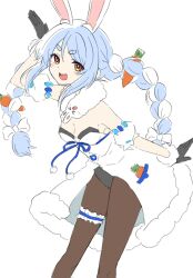 Rule 34 | &gt; &lt;, 1girl, :d, animal ear fluff, animal ears, arm up, bare shoulders, black gloves, black leotard, blue hair, blush, bow, braid, breasts, brown pantyhose, carrot hair ornament, cleavage, commentary request, detached sleeves, don-chan (usada pekora), dress, food-themed hair ornament, fur-trimmed dress, fur-trimmed gloves, fur trim, gloves, hair bow, hair ornament, highres, hololive, kiritoma, leotard, looking at viewer, multicolored hair, open mouth, pantyhose, puffy short sleeves, puffy sleeves, rabbit-shaped pupils, rabbit ears, red eyes, short eyebrows, short sleeves, simple background, small breasts, smile, solo, strapless, strapless dress, strapless leotard, symbol-shaped pupils, thick eyebrows, twin braids, twintails, two-tone hair, usada pekora, usada pekora (1st costume), virtual youtuber, white background, white bow, white dress, white hair, white sleeves, xd