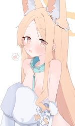 1girl absurdres animal_collar animal_ears bdsm belt_collar blonde_hair blue_archive blue_collar breasts chinese_commentary collar commentary_request detached_sleeves extra_ears forehead fox_ears fox_girl gu_meng_yin halo heart highres inverted_nipples leash long_hair looking_at_viewer nude open_mouth parted_bangs red_eyes seia_(blue_archive) simple_background slave small_breasts solo speech_bubble spoken_heart upper_body variant_set white_background white_sleeves yellow_halo