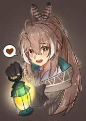 1girl :d ahoge brown_eyes brown_hair dark_background feather_hair_ornament feathers gloves hair_ornament hairclip heart highres holding holding_lantern hololive hololive_english hood lantern long_hair looking_at_viewer nanashi_mumei nanashi_mumei_(1st_costume) open_mouth partially_fingerless_gloves ponytail ribbon shirt smile spoken_heart very_long_hair virtual_youtuber white_shirt zeroh_(fozeroh510)