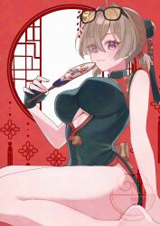 1girl black_dress blonde_hair china_dress chinese_clothes clothing_cutout dress eyewear_on_head fingerless_gloves gloves hair_intakes hair_over_one_eye hand_fan highres holding holding_fan purple_eyes single_fingerless_glove sitting smile sweety_(zenless_zone_zero) tinted_eyewear tuanshan underboob_cutout yellow-tinted_eyewear youge_momo zenless_zone_zero