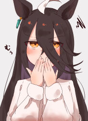 Rule 34 | 1girl, absurdres, ahoge, animal ears, blush, covering own mouth, earrings, english text, engrish text, furrowed brow, grey background, hair between eyes, hands up, highres, horse ears, horse girl, izi dw, jewelry, long bangs, long hair between eyes, long sleeves, manhattan cafe (umamusume), multicolored hair, ranguage, shirt, simple background, single earring, solo, squiggle, translation request, umamusume, white hair, white shirt, yellow eyes