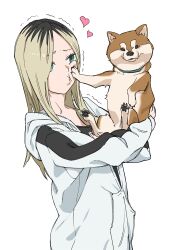1girl absurdres animal blonde_hair dog green_eyes haru-chan_(hei_taiyou) heart hei_taiyou highres hood long_hair long_sleeves original trembling upper_body white_background