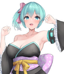 1girl absurdres aqua_eyes aqua_hair armpits bare_shoulders black_kimono blush bow breasts cleavage collarbone commentary_request detached_sleeves frilled_sleeves frills hair_between_eyes hair_bow highres japanese_clothes kimono large_breasts looking_at_viewer obi open_mouth original pink_bow purple_sash sash side_ponytail sidelocks simple_background smile solo standing strapless_kimono upper_body white_background wide_sleeves yuuki_shuri