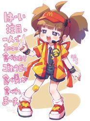 1girl ahoge back_bow badge bandaid bandaid_on_knee bandaid_on_leg blue_eyes blue_necktie blue_shorts blush bow brown_hair button_badge collared_shirt commentary_request employee_uniform fast_food_uniform full_body furrowed_brow half-closed_eyes hand_up happi hat headset highres imadake_dabuchi_tabemi index_finger_raised japanese_clothes mcdonald&#039;s microphone necktie open_mouth outline red_bow red_footwear red_hat sakurabe_notos shirt shirt_tucked_in short_hair short_sleeves short_twintails shorts sidelocks smile socks solo standing striped_clothes striped_shirt teeth tie_clip translation_request twintails upper_teeth_only visor_cap white_background white_outline white_shirt white_socks wristband yellow_happi