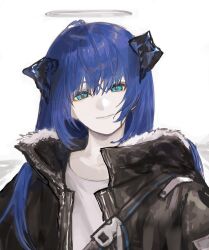 1girl arknights arknights_yuu12 black_horns black_jacket blue_eyes blue_hair fur-trimmed_hood fur_trim grey_halo hair_between_eyes halo highres hood hooded_jacket horns jacket light_smile long_hair looking_at_viewer mostima_(arknights) shirt sidelocks simple_background solo swept_bangs traditional_halo upper_body white_background white_shirt