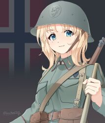 1girl :3 absurdres ammunition_pouch artist_name belt blonde_hair blue_eyes brown_belt closed_mouth commentary flag_background green_hat green_jacket green_shirt gun gun_sling hat helmet highres jacket leochan1202 long_sleeves looking_at_viewer military military_uniform norway norwegian_army norwegian_flag original pouch rifle shirt soldier solo upper_body weapon world_war_ii