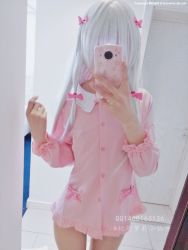 1girl asian cosplay eromanga_sensei flat_chest highres izumi_sagiri izumi_sagiri_(cosplay) long_hair pajamas phone photo_(medium) selfie silver_hair solo xiaoxian