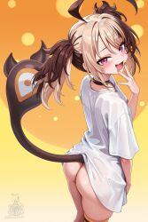 1girl :d absurdres ahoge ass black_choker black_thighhighs blonde_hair brown_hair choker commentary english_commentary fang gigi_murin hand_up highres hololive hololive_english huge_ahoge legs_together looking_at_viewer multicolored_hair no_panties open_mouth orange_thighhighs oversized_clothes oversized_shirt pink_eyes shirt short_hair single_thighhigh skin_fang smile solo striped_clothes striped_thighhighs t-shirt tail thighhighs twintails two-tone_hair unstableboiler virtual_youtuber white_shirt