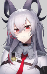1girl absurdres black_choker black_horns blush breasts chest_harness choker collared_shirt commentary curled_horns grey_background grey_hair hair_between_eyes harness highres horns large_breasts long_hair looking_at_viewer multicolored_hair necktie parted_lips portrait red_eyes red_necktie shirt solo streaked_hair sweatdrop white_shirt wuthering_waves youyouyoupai zani_(wuthering_waves)