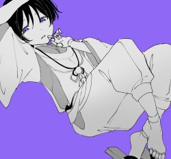 1boy armpit_cutout blunt_ends clothing_cutout crossed_legs doll_joints feathers genshin_impact geta highres hip_vent japanese_clothes joints kariginu kimono kingyo_(nyankomanjyuu15) layered_kimono layered_sleeves long_sleeves looking_at_viewer male_focus monochrome pants parted_lips pom_pom_(clothes) purple_background purple_eyes scaramouche_(genshin_impact) scaramouche_(kabukimono)_(genshin_impact) shoulder_cutout side_cutout solo string wide_sleeves