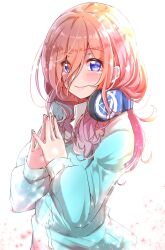 1girl blue_eyes blue_jacket blush brown_eyes closed_mouth commentary go-toubun_no_hanayome hair_between_eyes headphones headphones_around_neck highres jacket long_hair looking_at_viewer nakano_miku own_hands_together shinonome_mozuku smile solo