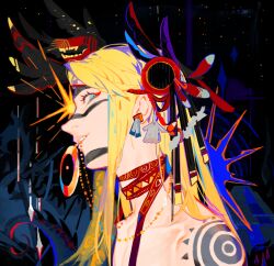1boy absurdres arm_tattoo aztec blonde_hair blue_eyes facial_tattoo fate/grand_order fate_(series) from_side grin highres long_hair looking_at_viewer male_focus smile tattoo tezcatlipoca_(fate) tyrnct