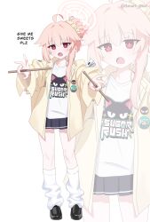 1girl absurdres ahoge black_shoes blue_archive drumsticks full_body hair_ornament hair_scrunchie halo highres holding holding_drumsticks jacket looking_at_viewer loose_socks natsu_(band)_(blue_archive) natsu_(blue_archive) open_mouth outstretched_arms pink_hair pleated_skirt print_shirt red_eyes scrunchie shirt shoes skirt smart_oval socks solo yellow_jacket zoom_layer