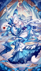 1girl animal_ears artist_name blue_bow blue_eyes blue_nails bow cat_ears cup dress drinking_glass heterochromia highres long_hair lying nail_polish original sheya signature solo very_long_hair white_dress white_hair wine_glass yellow_eyes