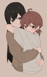 Rule 34 | 2girls, ahoge, black hair, blush, brown background, brown eyes, brown hair, brown sweater, commentary, highres, hug, koito yuu, lie lack1080, long hair, low twintails, multiple girls, nanami touko, open mouth, shirt, short hair, short sleeves, short twintails, simple background, sweat, sweater, twintails, white shirt, yagate kimi ni naru, yuri