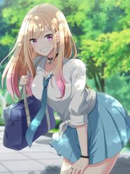 1girl bag blonde_hair blue_necktie blue_skirt blush bracelet collar commentary dappled_sunlight ear_piercing grin gyaru hand_on_own_leg highres holding holding_bag jewelry kitagawa_marin long_hair looking_at_viewer multicolored_hair necktie pearl_bracelet piercing pink_hair pleated_skirt purple_eyes raid_(minmiru) ring shirt sidelocks skirt smile solo sono_bisque_doll_wa_koi_wo_suru sunlight teeth tied_shirt tree two-tone_hair white_shirt