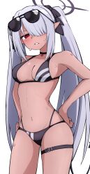 1girl bikini black_bikini blue_archive breasts dark-skinned_female dark_skin grey_hair hair_over_one_eye highres iori_(blue_archive) iori_(swimsuit)_(blue_archive) long_hair looking_at_viewer medium_breasts official_alternate_costume red_eyes simple_background solo swimsuit twintails very_long_hair white_background yuntaro_(ramen_star)