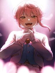 1boy :d androgynous backlighting blue_shirt buttons c54chu0113 cowboy_shot ensemble_stars! falling_feathers feathers gloves gradient_background green_eyes half-closed_eyes happy headset highres himemiya_tori holding holding_microphone idol jacket light_blush long_sleeves looking_ahead looking_at_viewer male_focus microphone music official_alternate_costume open_mouth pink_hair shirt sidelocks singing smile solo standing straight-on sweat teeth two-handed upper_teeth_only white_feathers white_gloves white_jacket wind