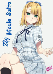 Rule 34 | 1girl, 22/7, artist name, black ribbon, blonde hair, blue bow, bow, character name, copyright name, crossed legs, dated, dress, emblem, feet out of frame, green eyes, hair bow, highres, kisairo kaede, looking at viewer, neck ribbon, parted lips, pleated dress, ribbon, rikaisha, saito nicole, short hair, short sleeves, simple background, sitting, solo, striped clothes, striped dress, vertical-striped clothes, vertical-striped dress, white background, white dress