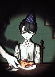 1boy birthday_party black_hair candle chanil_(muexlku) child collared_shirt commentary_request food frown hat highres korean_commentary limbus_company long_sleeves looking_at_object male_focus meursault_(project_moon) out_of_frame party_hat picture_frame pie plate project_moon shirt short_hair simple_background solo spot_color spotlight suspenders swept_bangs table upper_body white_shirt
