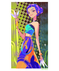 Rule 34 | 1girl, alternate color, bare arms, bare shoulders, blush, bracelet, closed mouth, crop top, detached collar, double bun, from side, green background, hair bun, hair up, highres, holding, holding weapon, jewelry, korean commentary, kpop demon hunters, light smile, looking at viewer, looking down, oz 174, pink lips, purple eyes, purple hair, shade, short bangs, skirt, smirk, solo, standing, stomach, weapon, zoey (kpop demon hunters)