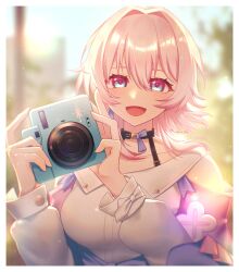 1girl black_choker blue_eyes blue_jacket blurry blurry_background bra_strap breasts camera choker collarbone collared_shirt commentary_request earrings flower_ornament hair_between_eyes highres holding holding_camera honkai:_star_rail honkai_(series) jacket jewelry light_blush long_sleeves looking_at_viewer luu3 march_7th_(honkai:_star_rail) march_7th_(preservation)_(honkai:_star_rail) medium_breasts multicolored_eyes off-shoulder_jacket off_shoulder open_mouth outdoors pink_eyes pink_hair pink_jacket pink_pupils shirt single_earring smile solo tied_jacket twitter_username two-tone_eyes underbust upper_body white_shirt
